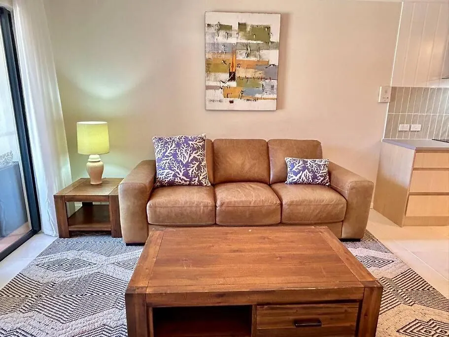 Renovated Beachside 1Br Apartment Gold Coast