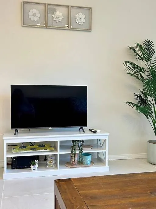 Renovated Beachside 1Br Apartment Gold Coast Austrálie