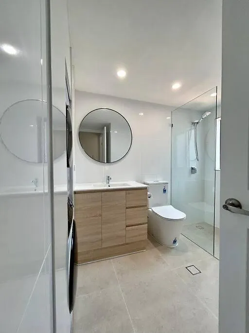 Renovated Beachside 1Br Apartment Gold Coast