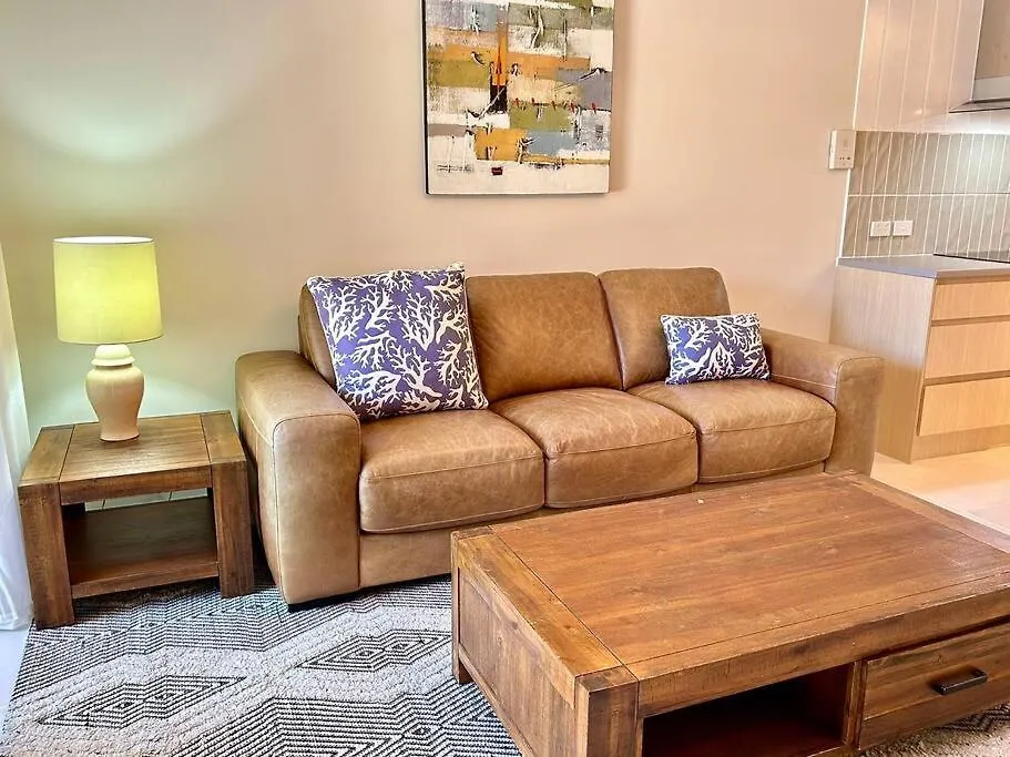 Renovated Beachside 1Br Apartment Gold Coast 0*,  Austrálie
